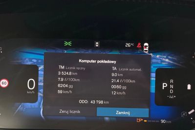 Volvo XC40 B3 Plus Dark