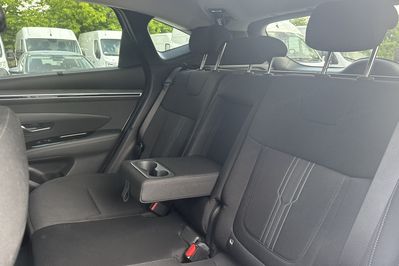 Hyundai Tucson Platinum 1.6 T-GDi HEV  4WD