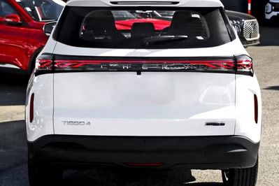 Chery Tiggo 4 Essential  1.5 T-GDI HEV DHT