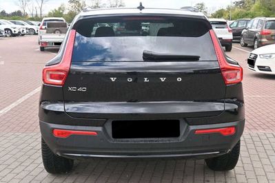 Volvo XC40 B3 Plus Dark