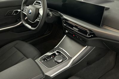 BMW Seria 3 Touring 320i
