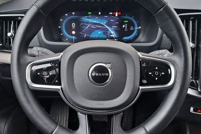 Volvo XC90 T8 AWD Plug-In Hybrid Ultra Dark 7os aut