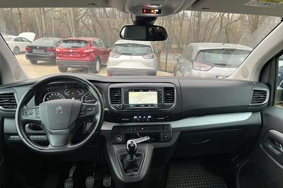 Peugeot Traveller L2H1 Long Business Vip