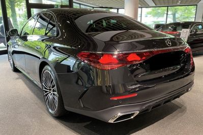 Mercedes Klasa E 200 4-Matic AMG