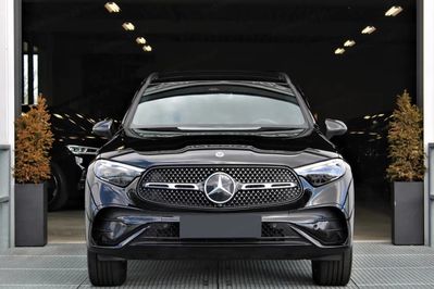 Mercedes GLC 300  4-Matic AMG Line
