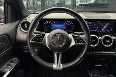 Mercedes GLB 200