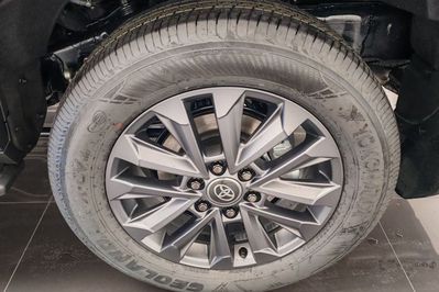 Toyota Land Cruiser Executive 2.8 Diesel