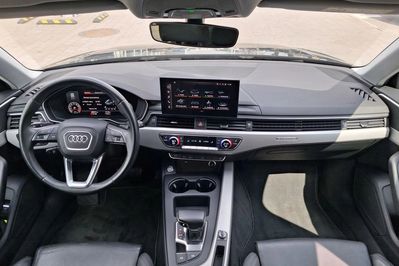 Audi A4 45 TFSI mHEV quattro S tronic
