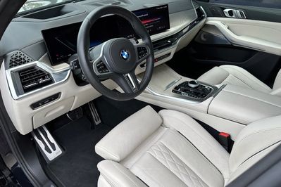 BMW X7 M60i xDrive