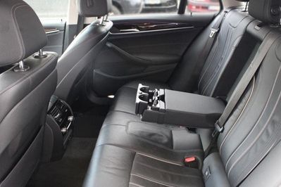 BMW Seria 5 Touring 520d xDrive Luxury Line