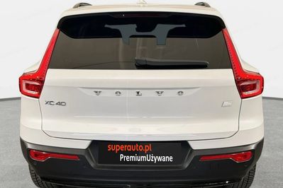Volvo XC40 T5 Plug-In Hybrid Plus Dark