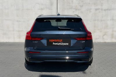 Volvo V60 T6 AWD Plug-In Hybrid Plus Dark aut