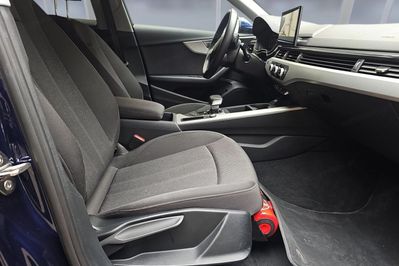 Audi A4 Avant 40 TDI S Line