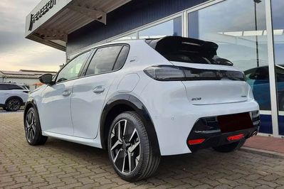 Peugeot 208 GT 1.2 mHEV