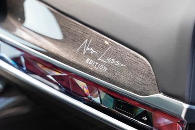 BMW Seria 7 740d xDrive Nero Lusso Edition