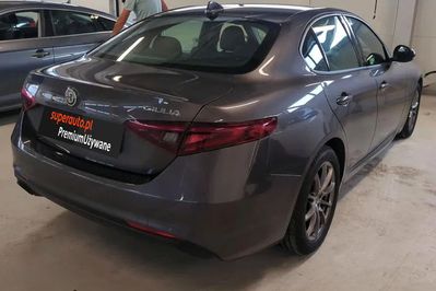 Alfa Romeo Giulia 2.0 Turbo Super aut