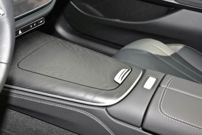 Mercedes Klasa E 220 d 4-Matic AMG