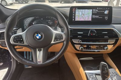 BMW Seria 5 530i xDrive M Sport