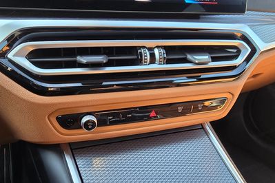 BMW Seria 3 318i M Sport aut