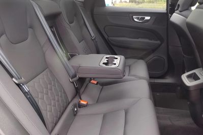 Volvo XC60 B5 B AWD Plus Dark