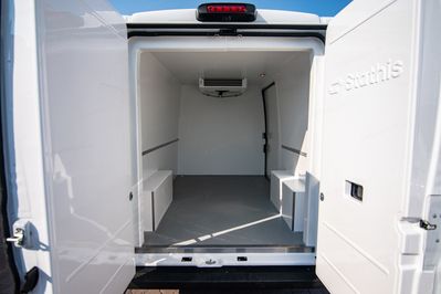 Fiat Ducato 3.3t L2H2 Zabudowa Izotermiczna