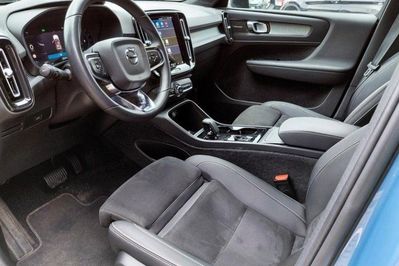 Volvo XC40 B4 B AWD Plus Dark