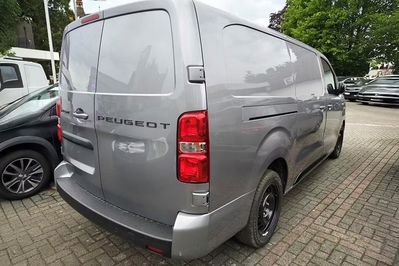 Peugeot Expert XL L2H1 AT8