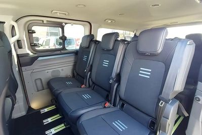 Ford Tourneo Custom 320 L1H1 Active A8 AWD