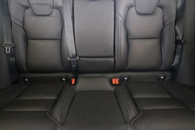 Volvo XC60 B5 B AWD Ultra Black Edition