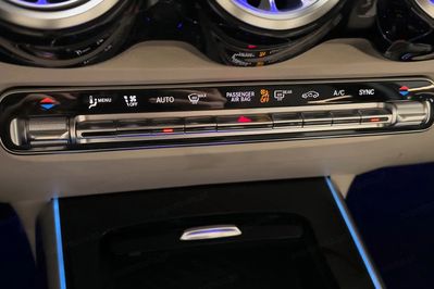 Mercedes GLB 200  Progressive