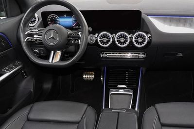 Mercedes GLA 200  AMG Line