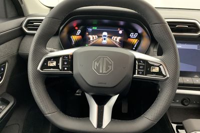 MG ZS Excite 1.5 Hybrid+ AT