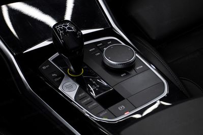 BMW Seria 3 318i Advantage