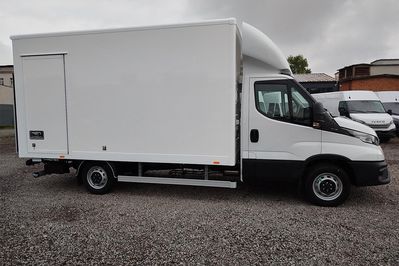 Iveco Daily 35S18 Kontener 8EP + Winda
