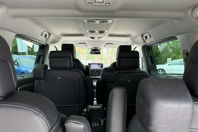 Peugeot Traveller BlueHDi Standard