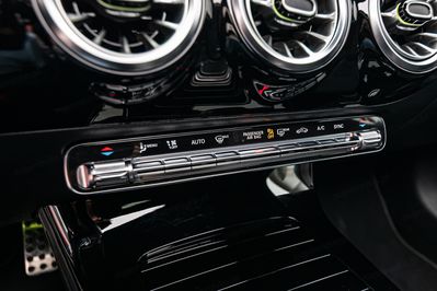 Mercedes CLA 250 4-Matic AMG Line