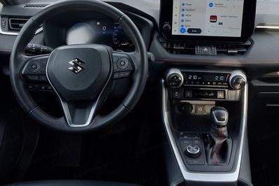 Suzuki Across 2.5 Plug-in Hybrid Elegance 4WD CVT