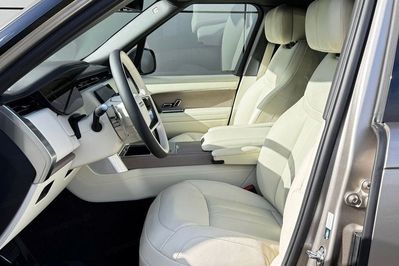 Land Rover Range Rover V8 P535 LWB Autobiography 7os.