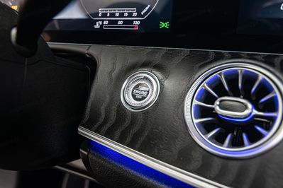 Mercedes Klasa E E 300 Coupe 2.0 9G-TRONIC