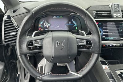 DS DS 7 Performance Line 1.6 E-Tense Hybrid AT