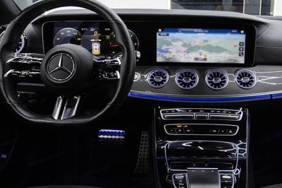 Mercedes E Klasa 220 d Coupe 4-Matic AMG