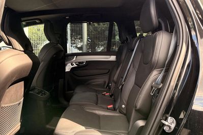 Volvo XC90 T8 AWD Plug-In Hybrid Ultra Black Edition 7os aut