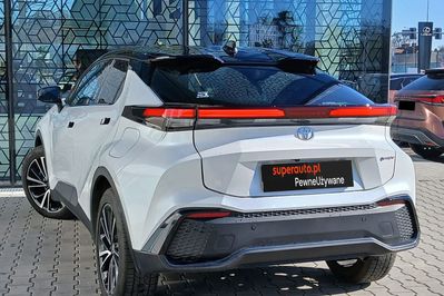 Toyota C-HR 2.0 PHEV Dynamic Force Executive