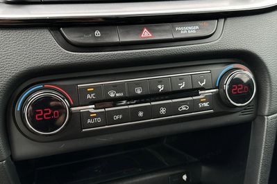 Kia ProCeed 1.5 t-Gdi Gt Line Dct