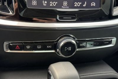 Volvo V60 T6 AWD Plug-In Hybrid Plus Bright aut