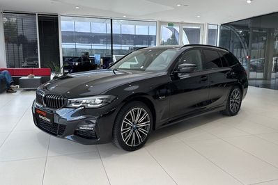 BMW Seria 3 330e xDrive M Sport sport-aut