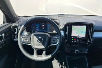 Volvo XC40 B3 Plus Dark