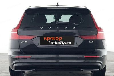 Volvo V60 B4 B Ultra Dark aut