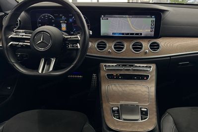 Mercedes Klasa E 220 d 4-Matic AMG