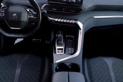 Peugeot 5008 1.5 BlueHDi Road Trip S&S EAT8